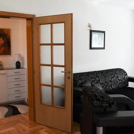 Holiday home Vikendica Oaza Mira Livno